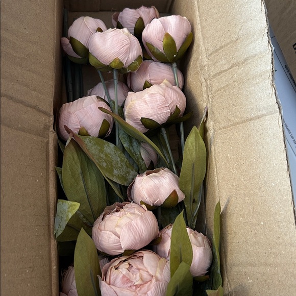 Set of 8 Michael’s by Ashland Tan Peony Stems - Picture 2 of 4